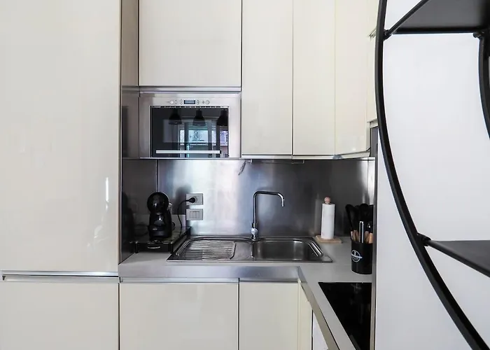 Chic Escape - Porta Venezia Apartment Milan